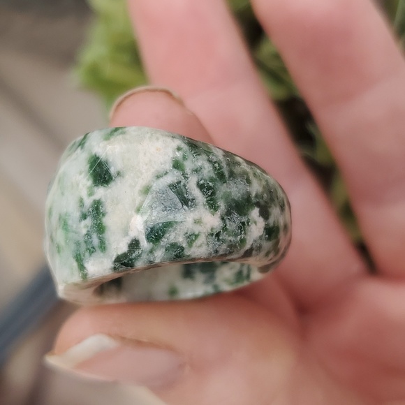 New Faceted Natural Moss Agate Ring. - Picture 13 of 16